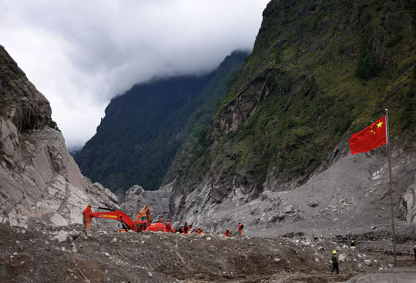 No trace of the 5-storey Chinese Customs Buildinmg at Gyirong, at Chinese-occupied Tibets